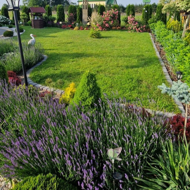 Hydrofiber mat obrzeża w ogrodzie.jpg