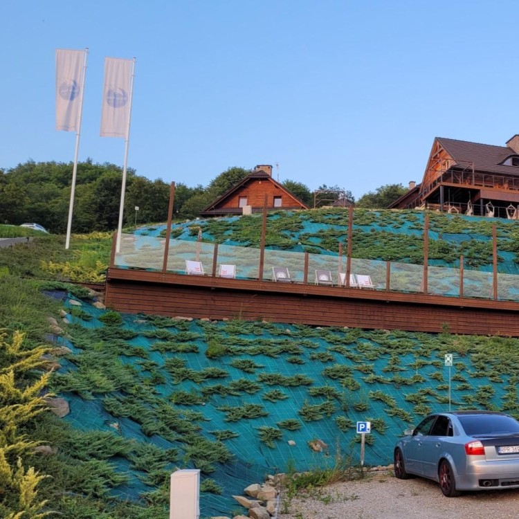 agrola-zielona skarpa hotel.jpg